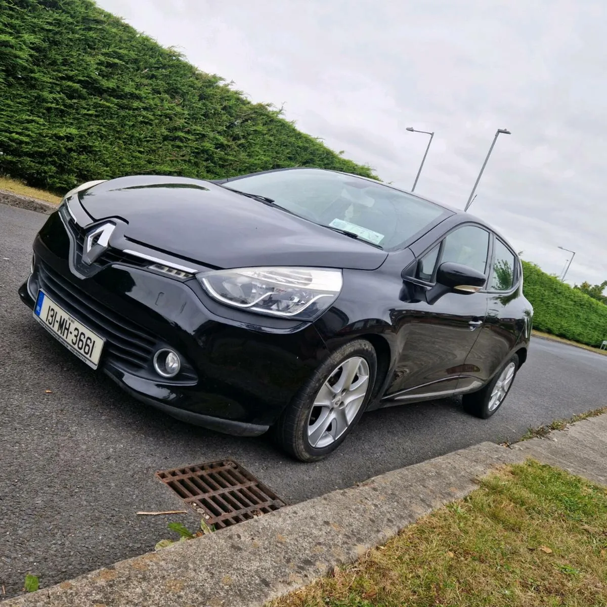131 Renault Clio New nct 10/26 - Image 2