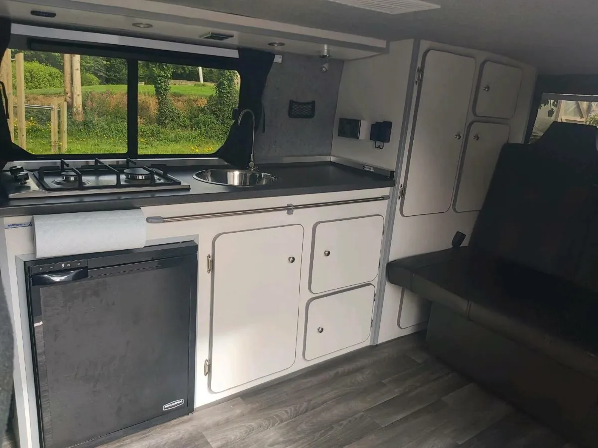 171 Renault Traffic Camper - Image 3