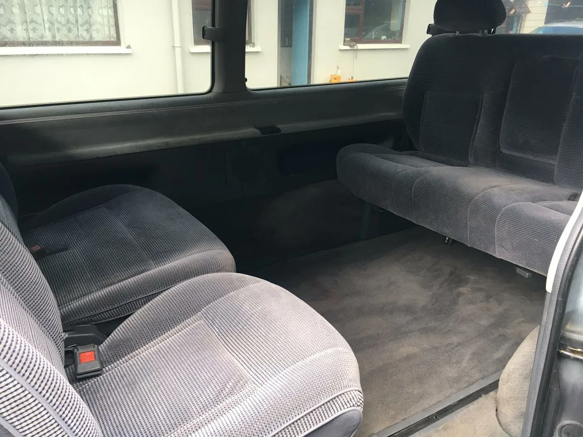 Toyota Hiace Super Custom 4x4 3.0 Jap Import - Image 3