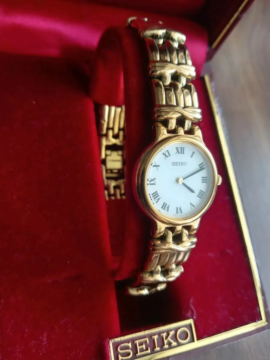 Beautiful ladies watch SEIKO - Image 3