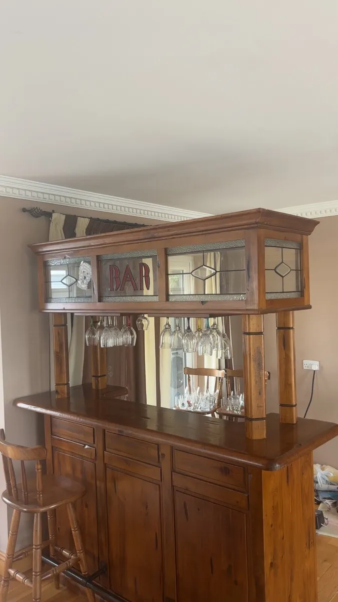 Bar - Image 1