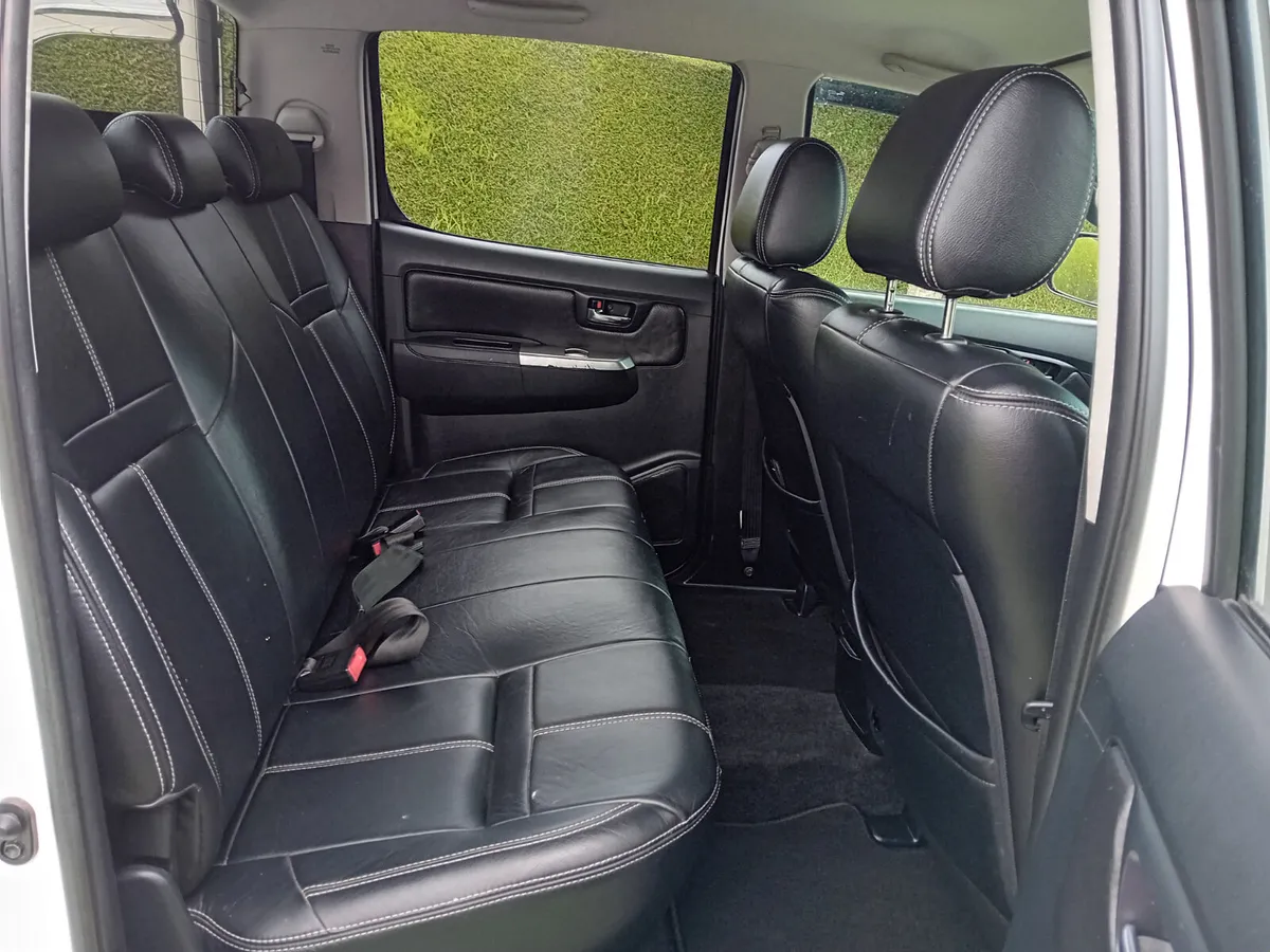 Toyota Hilux 2016 - Image 4