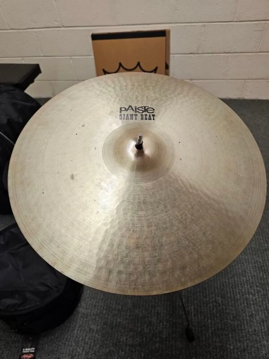 Paiste Giant Beat 18" multi crash cymbal - Image 1