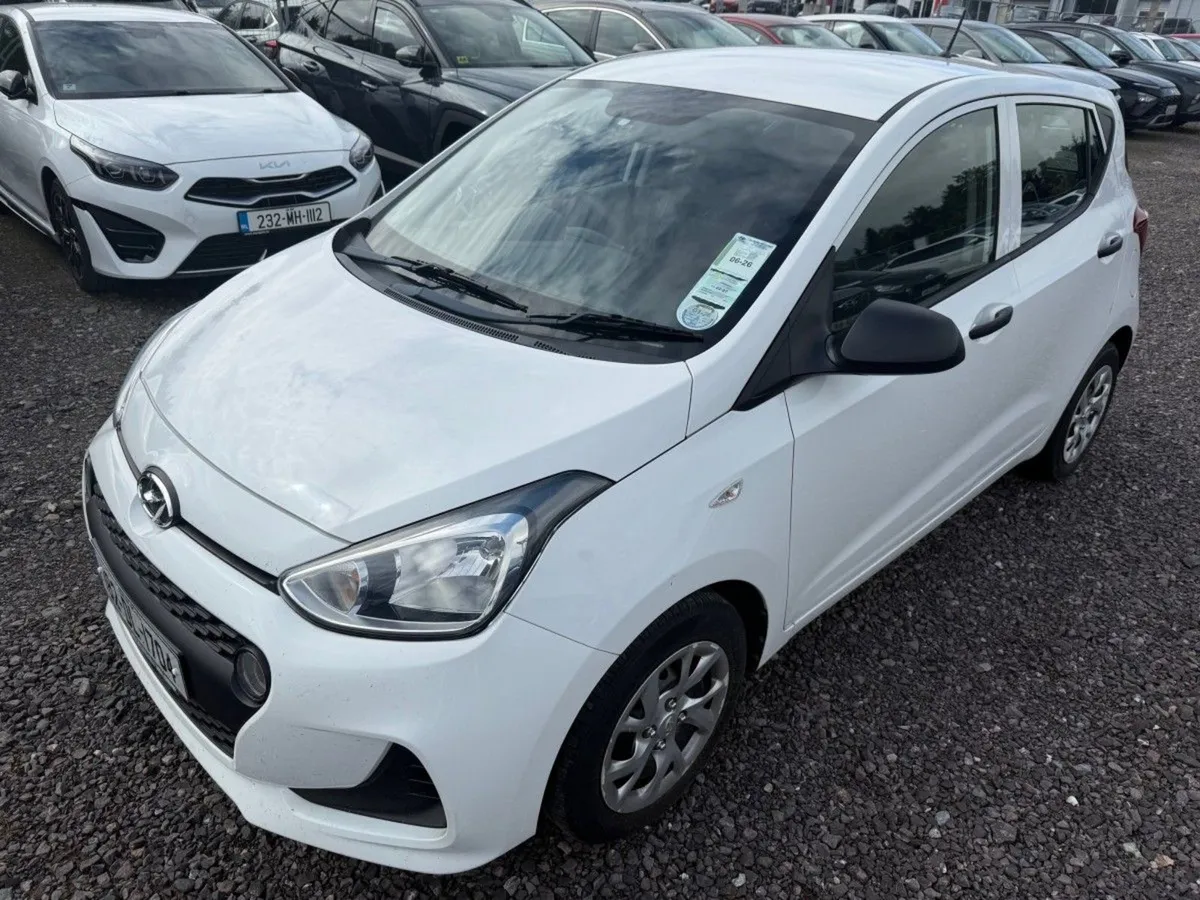 Hyundai i10 1.0i S  just IN Low Kms - Image 3