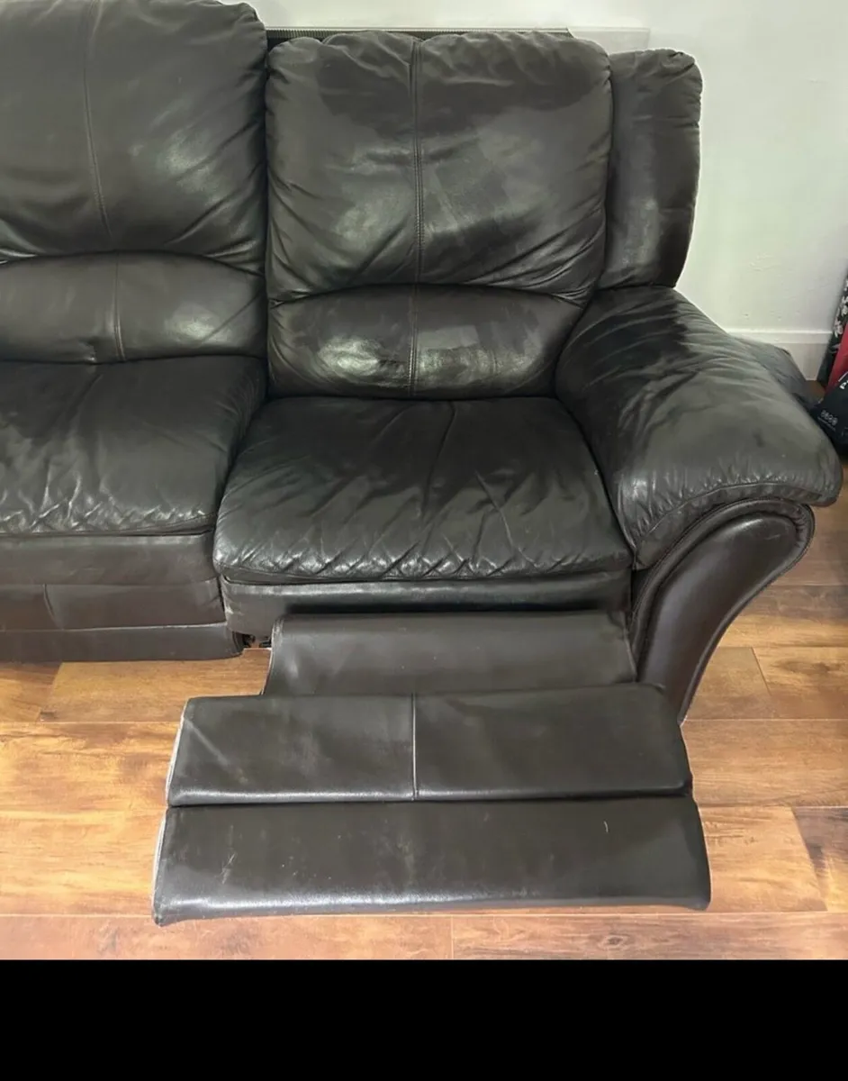 Living Room Sofa Set - Image 2