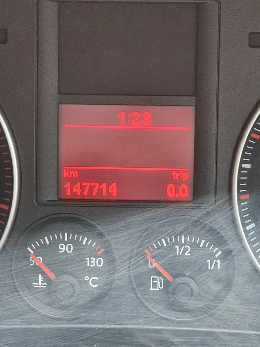 Volkswagen Golf 2008 - Image 2