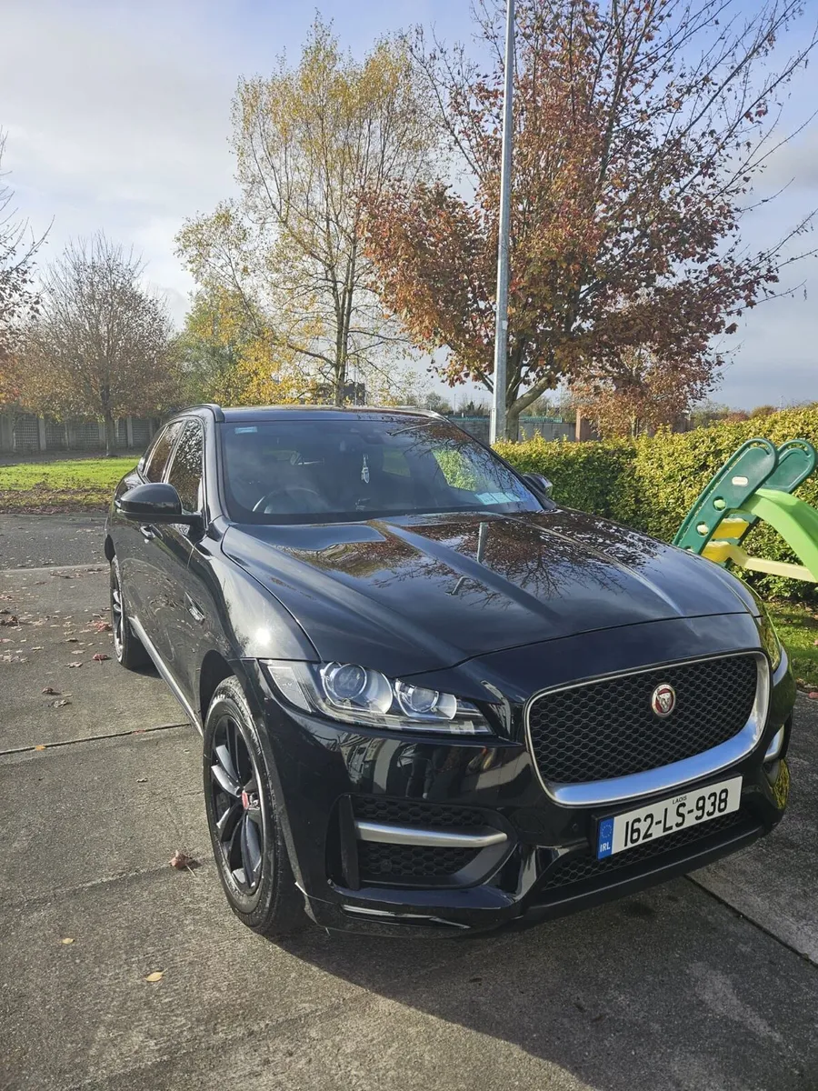 Jaguar F Pace - Image 1