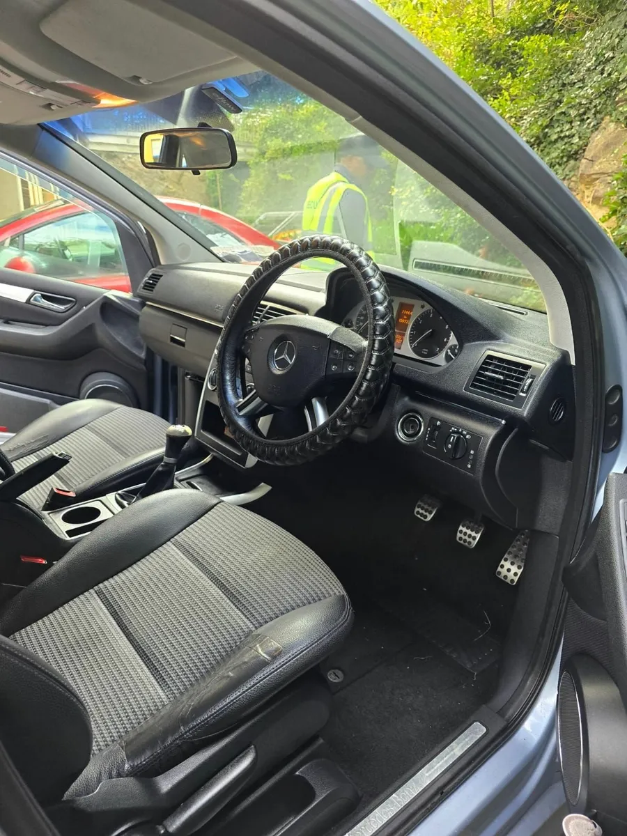 Mercedes-Benz B-Class 2007 - Image 2