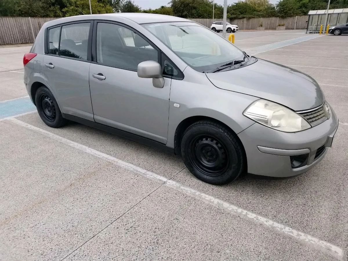 08 nissan tiida - Image 2