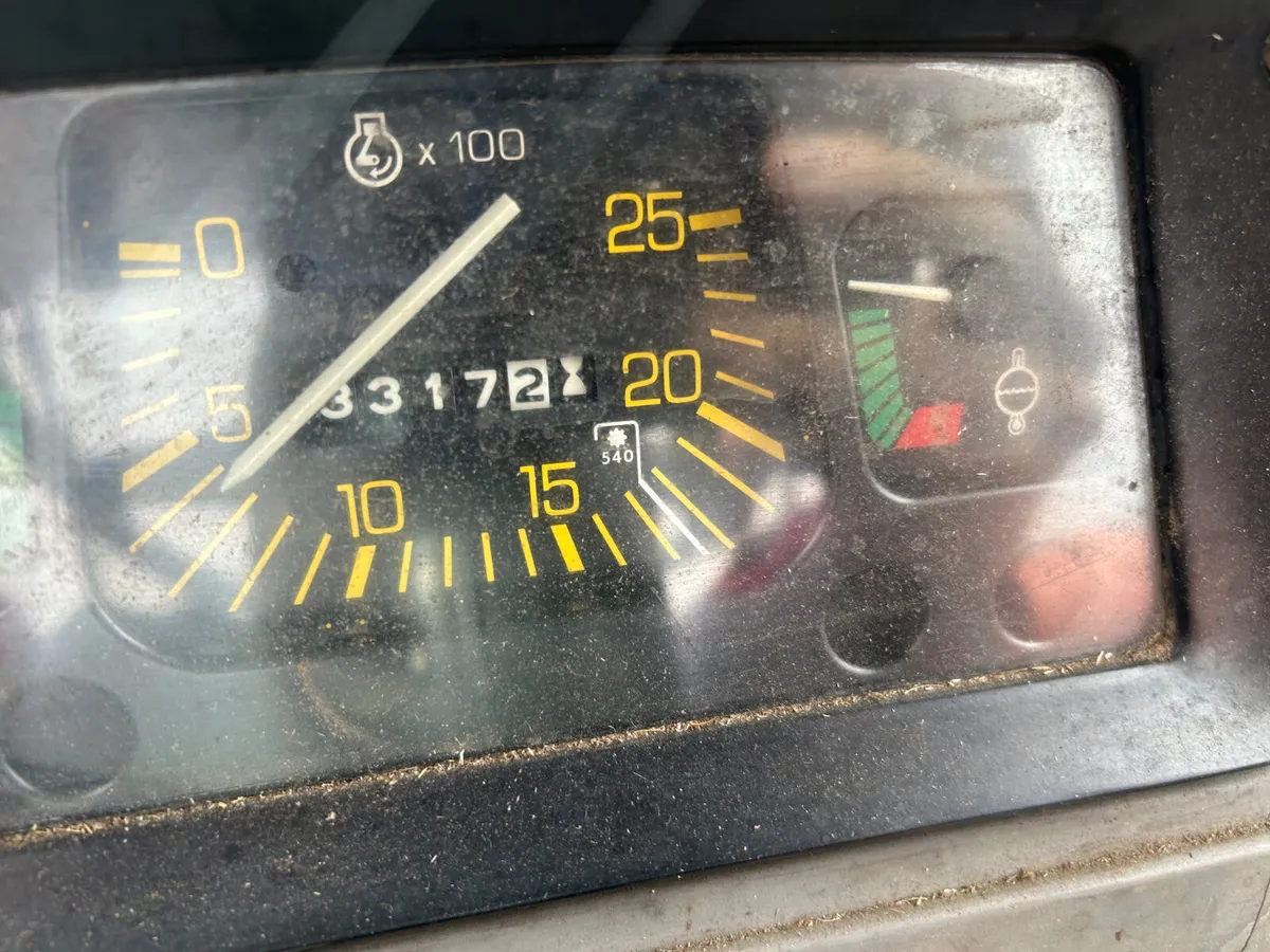 1990 Ford 4630 4wd - Image 2