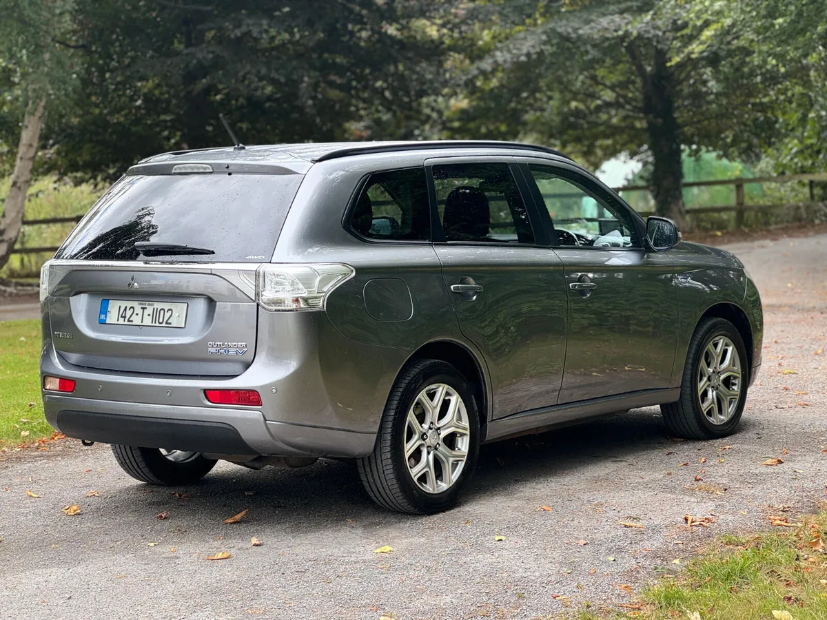 2014 MITSUBISHI OUTLANDER HYBRID PETROL AUTO - Image 3