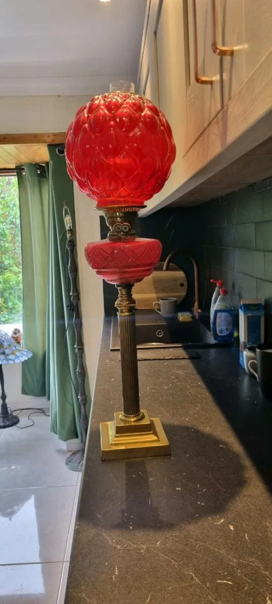CRAMBERRY OIL LAMP - Image 2