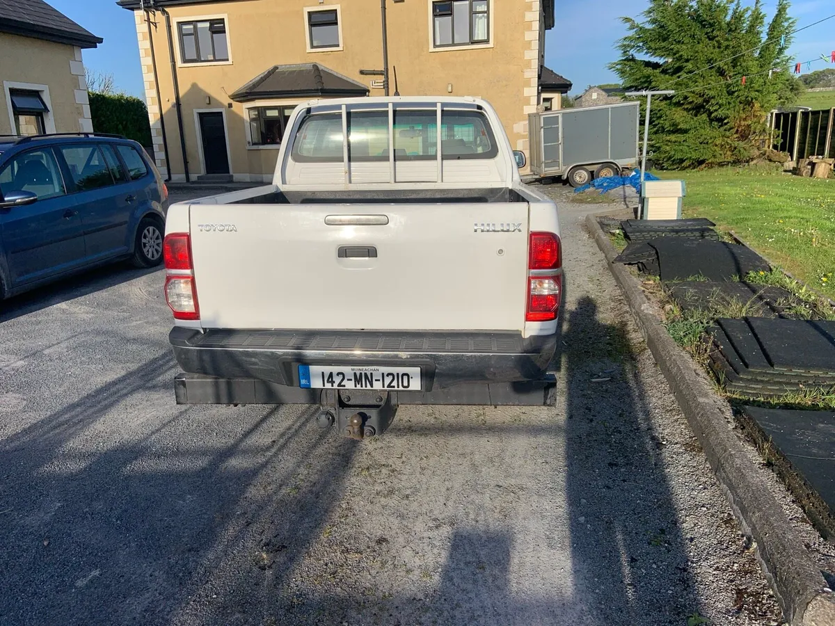 Toyota hilux - Image 4