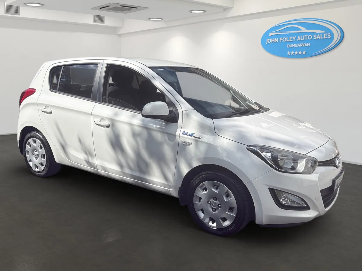 142 -Hyundai -1-20-5 door petrol - Image 3