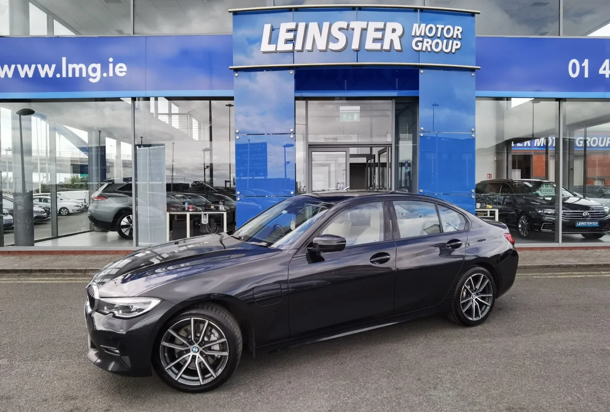 BMW 3 SERIES 330E SPORT PRO PETROL PLUG-IN HYBRID - Image 1