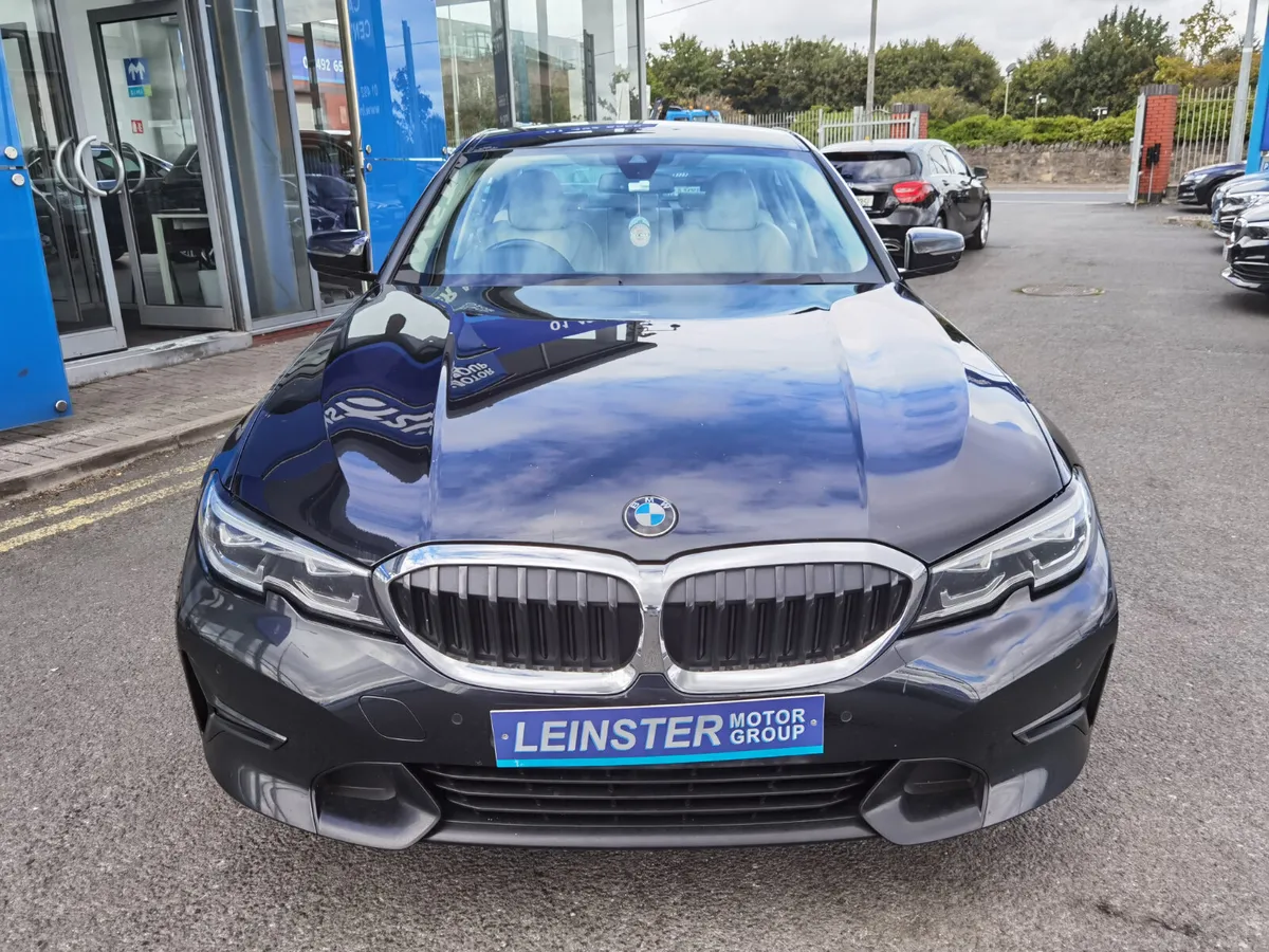 BMW 3 SERIES 330E SPORT PRO PETROL PLUG-IN HYBRID - Image 2