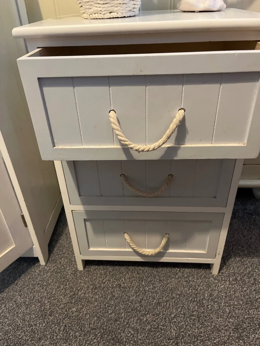 Two lockers /Bathroom cabinets - Image 3