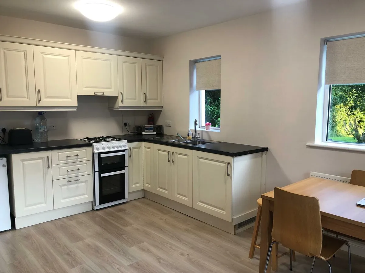 Holiday Accomadation - Image 3