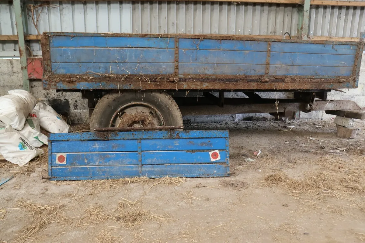 Tipping Trailer - Image 2