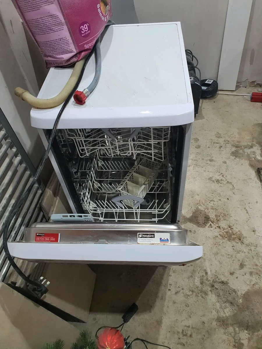 Dishwasher - Free to takeaway - Image 2
