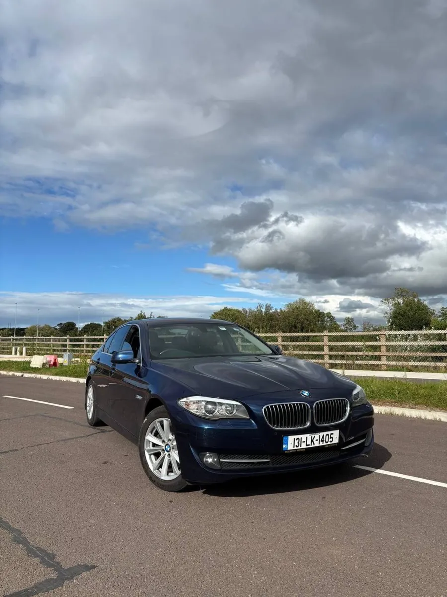 BMW 5 series 520d - Image 1