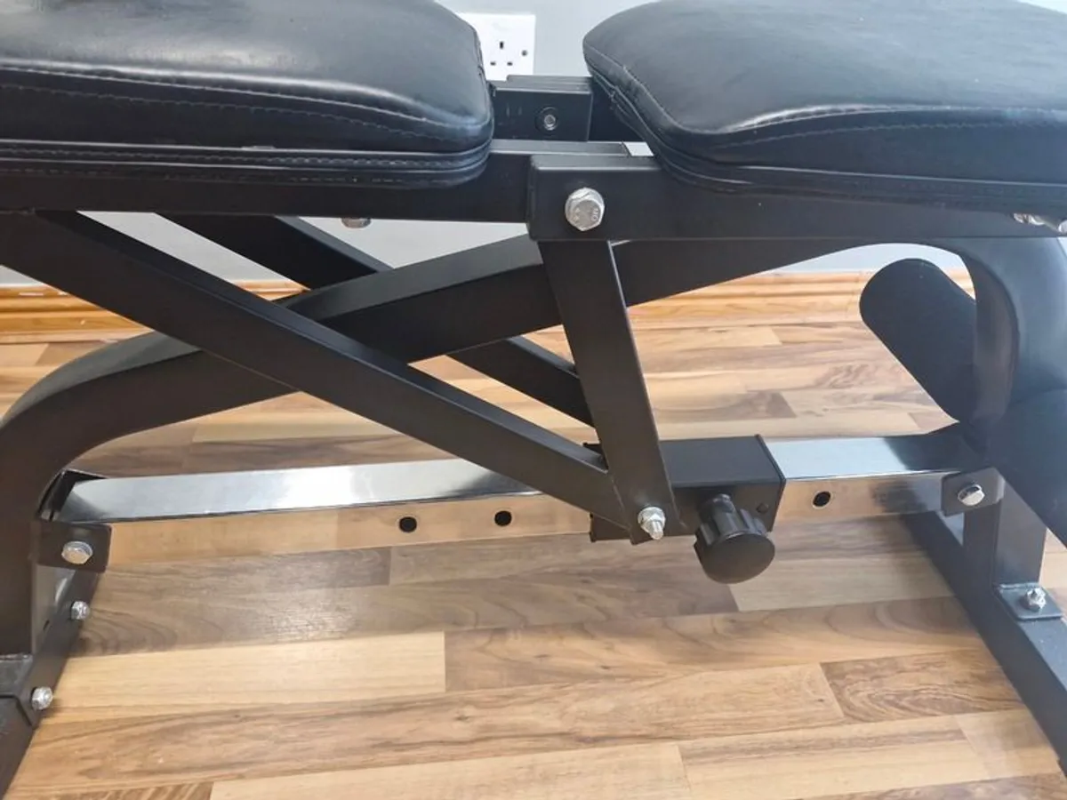Weight Bench - Image 1
