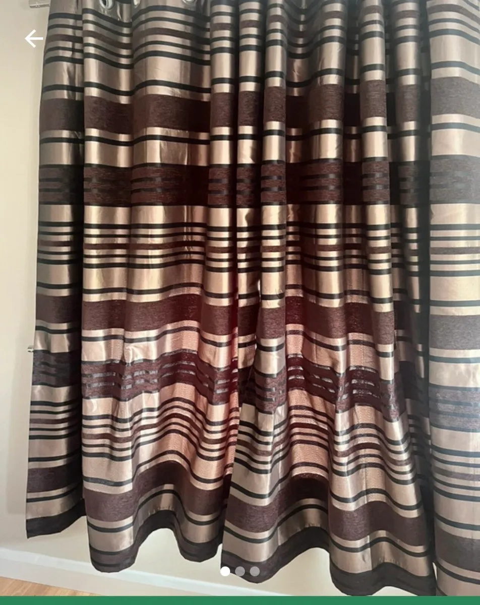 Curtains - Image 3