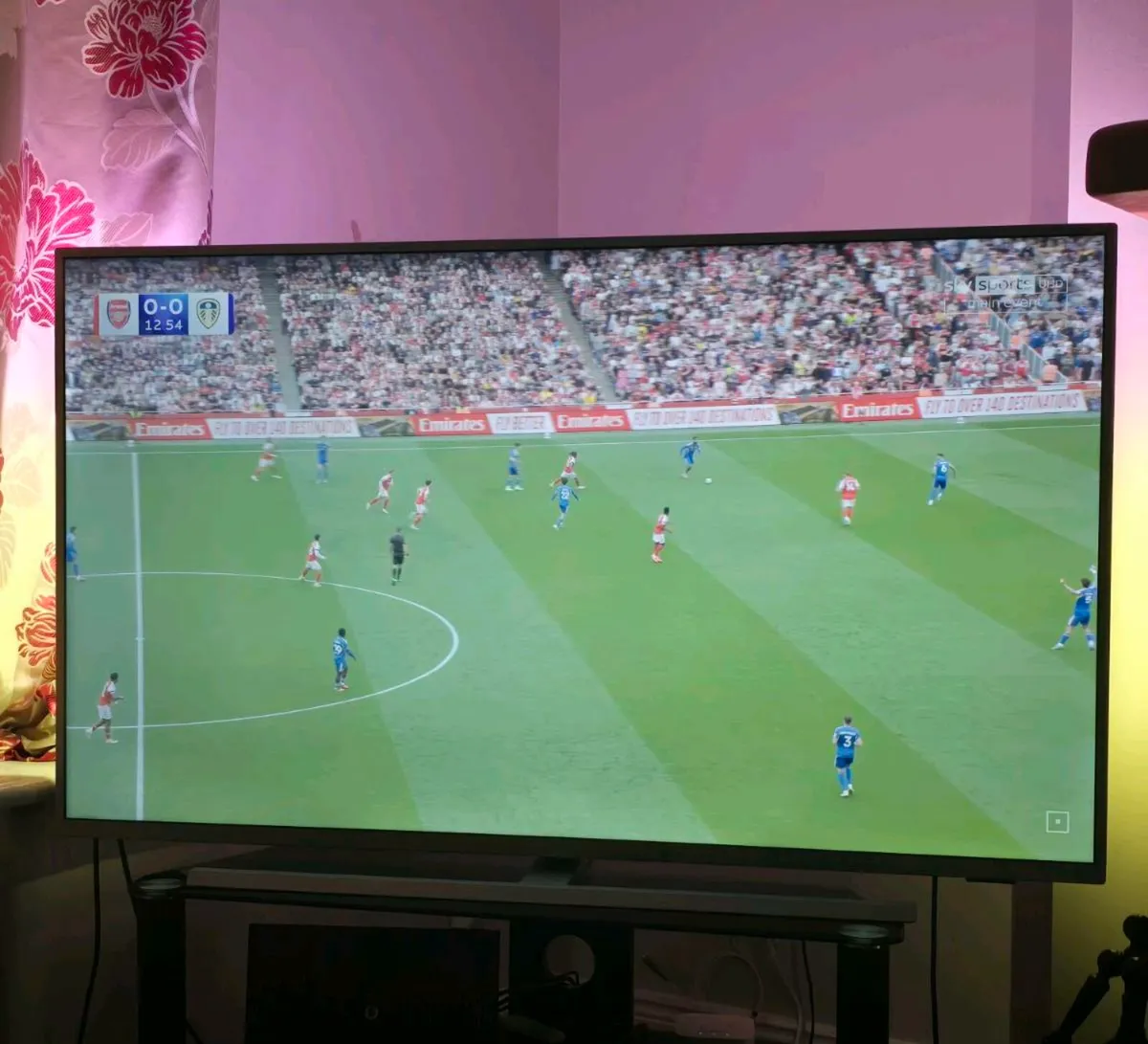 Philips - 50" Smart 4K Ultra HD HDR LED TV - Image 2