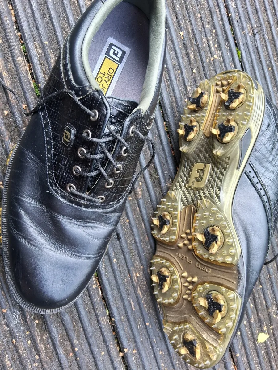 Footjoy Golf shoes. Size 8 - Image 2
