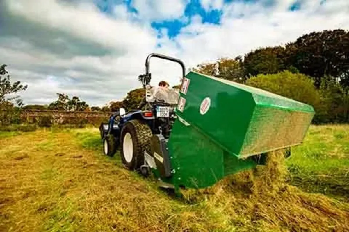 Major 160 Green Bee Flail Collector - Image 1