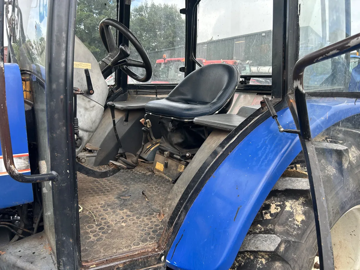 2004 Farmtrac 80 4wd - Image 3