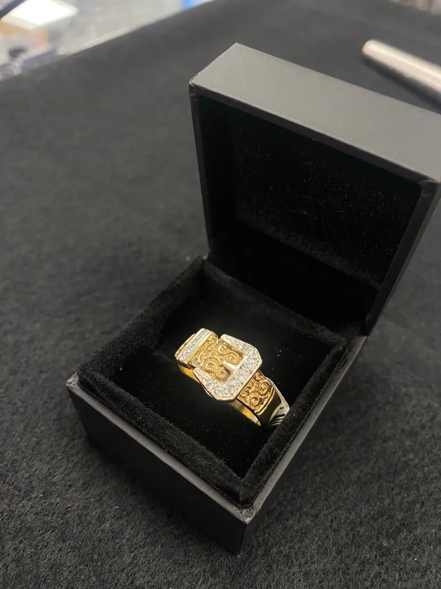 9ct Gold Buckle Ring CZ 9k - Image 2