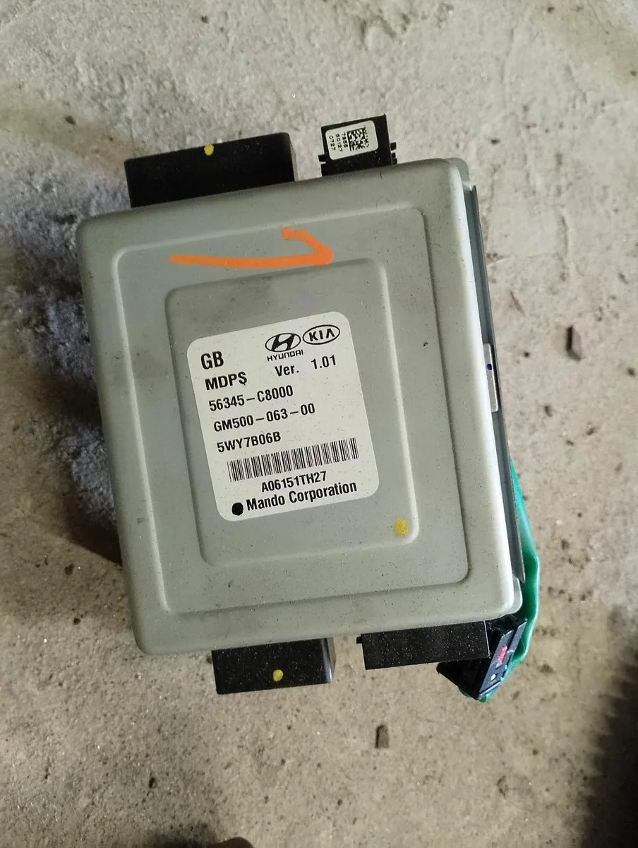 2016 Hyundai i20 power steering module - Image 1