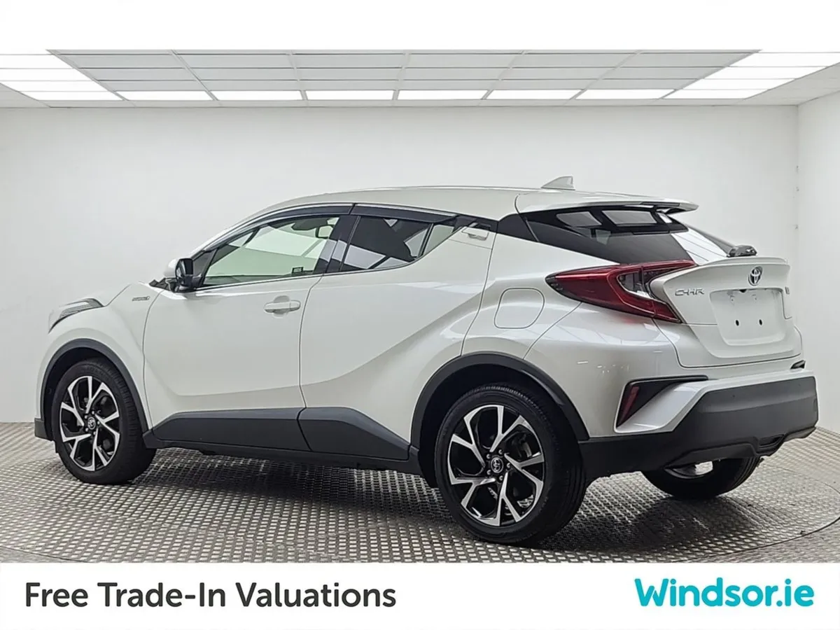 Toyota C-HR 1.8 Hybrid - Image 4