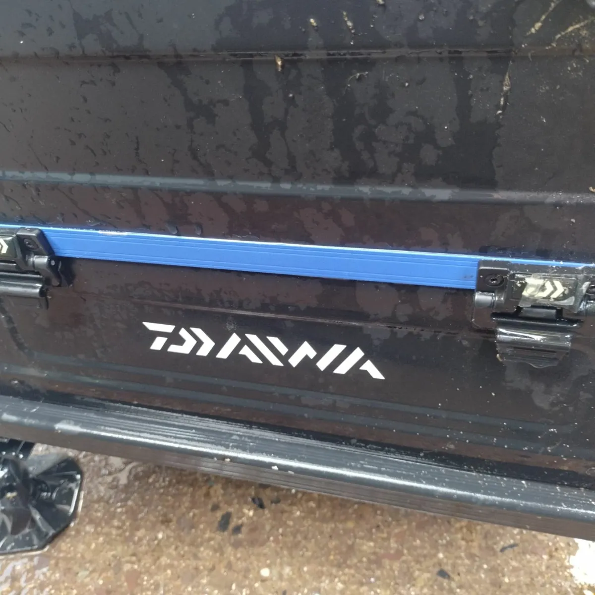 Fishing seat box - Image 1
