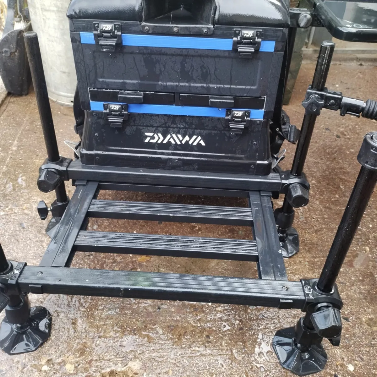 Fishing seat box - Image 2
