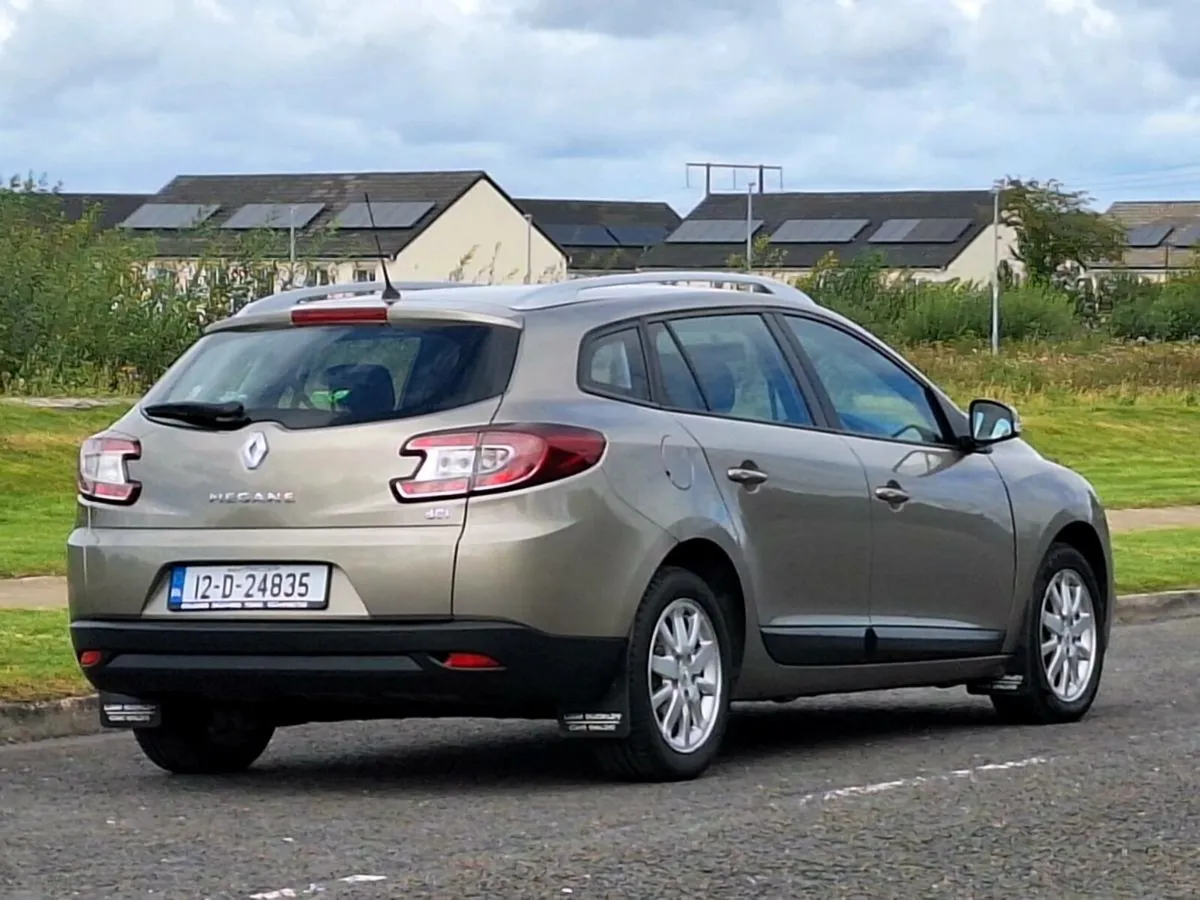 RENAULT MEGANE NEW NCT & TAX & LOW MILEAGE - Image 2