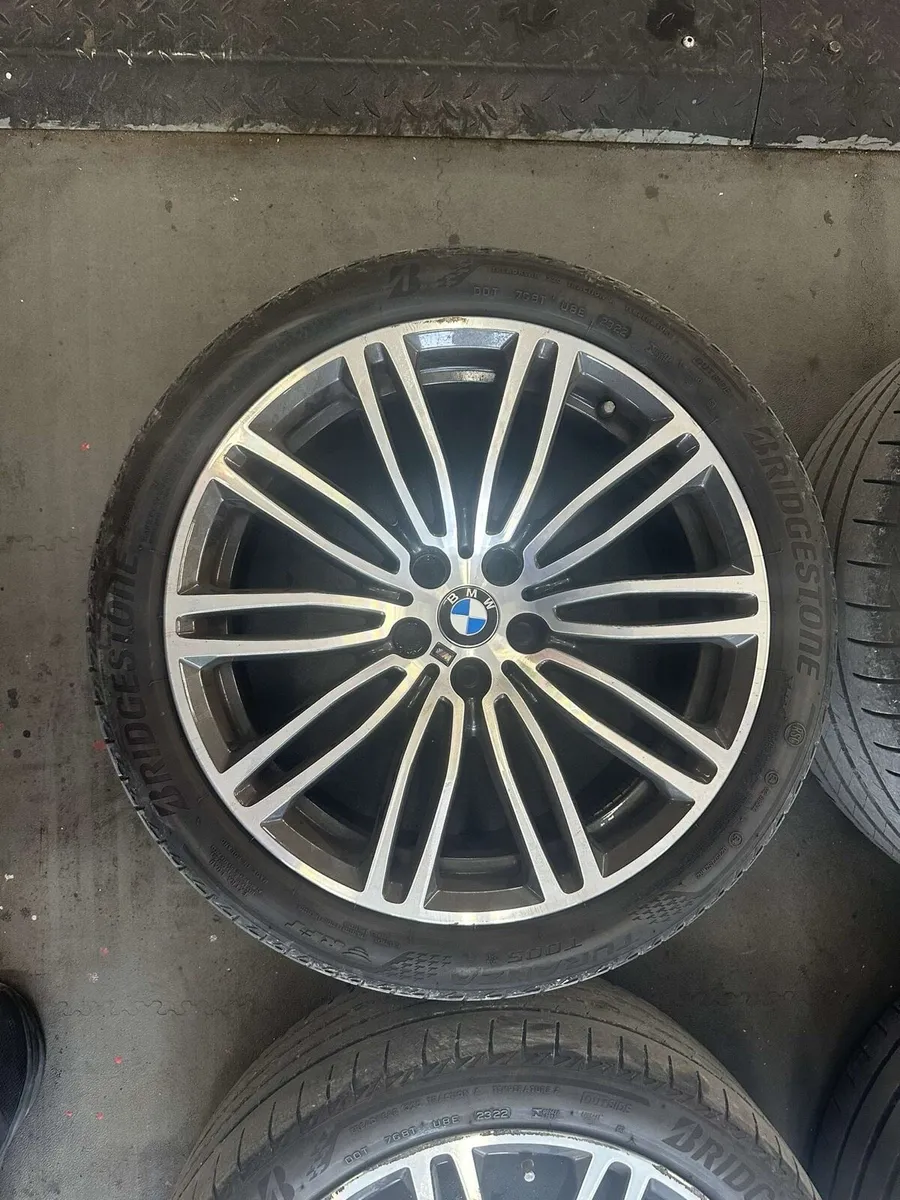 Genuine BMW G30 19” Alloys - Image 2
