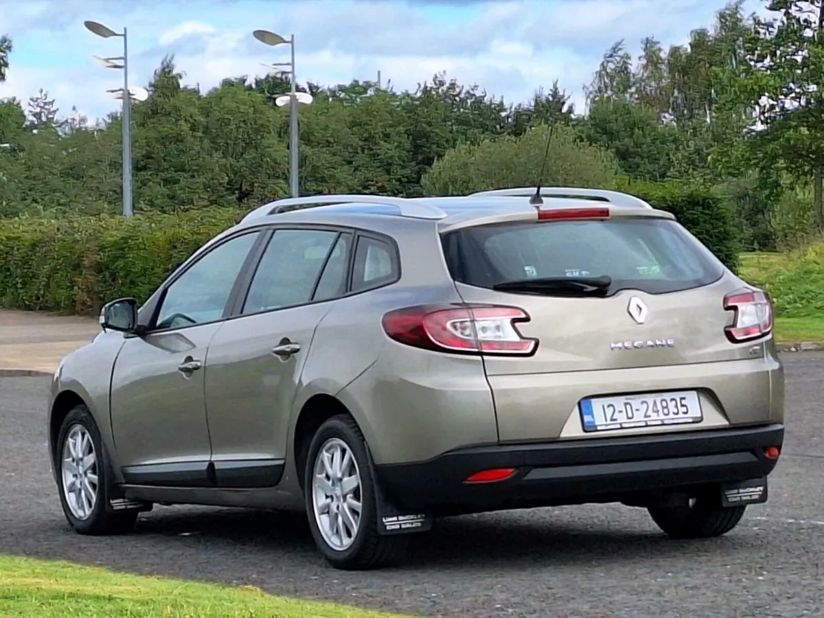 RENAULT MEGANE NEW NCT & TAX & LOW MILEAGE - Image 3