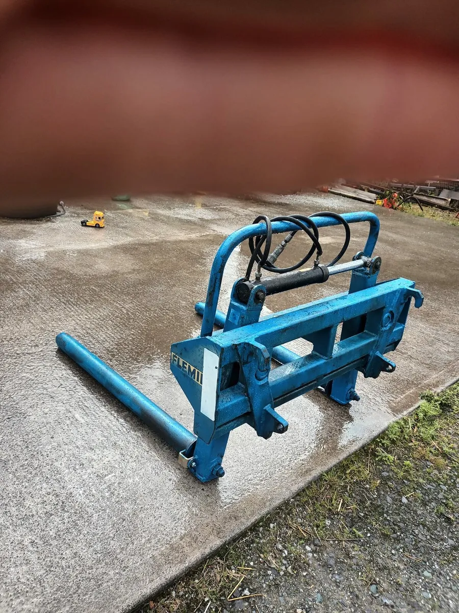 Fleming bale handler - Image 3