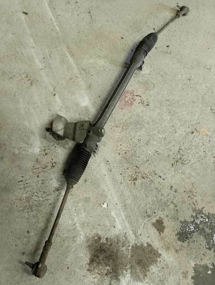 2016 Hyundai i20 steering rack - Image 3