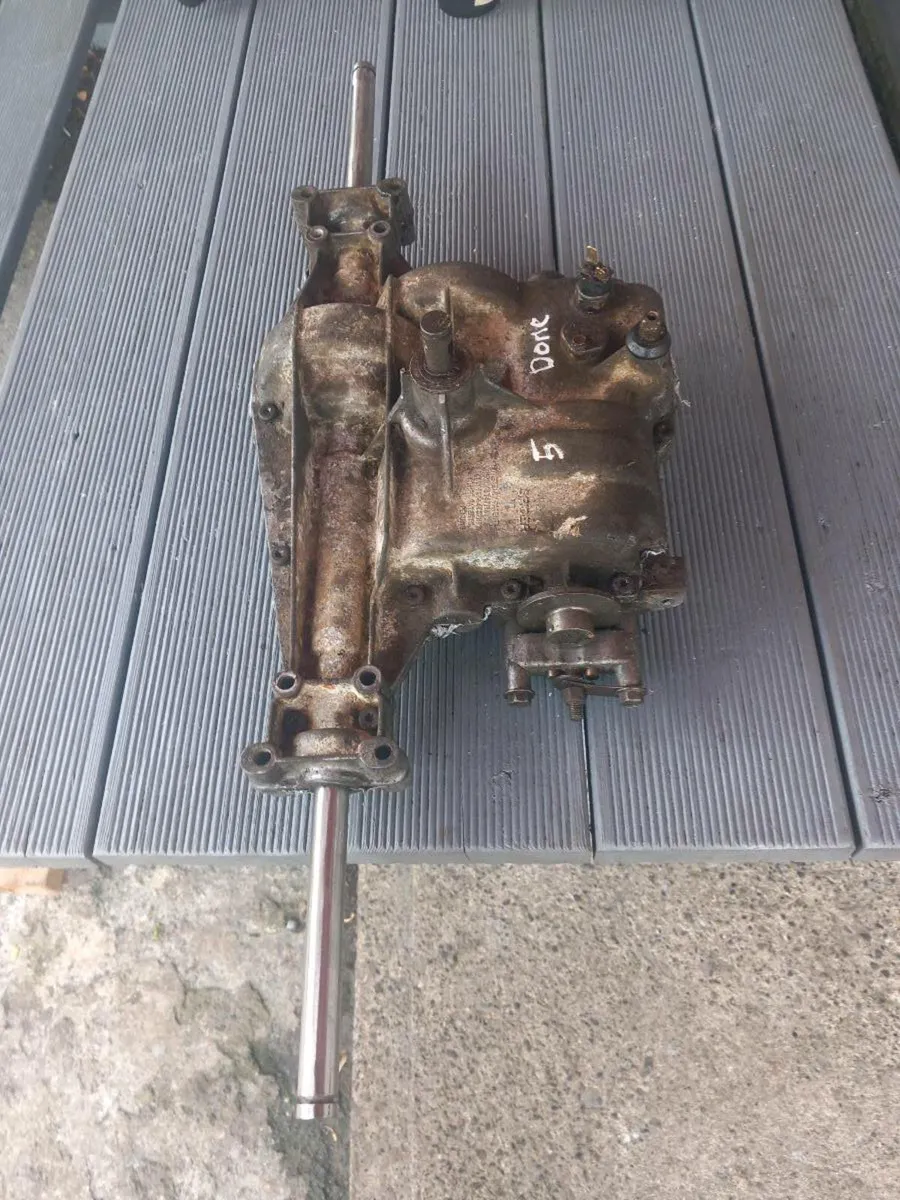 Castlegarden/spicer Dana manual gearbox for sale - Image 4