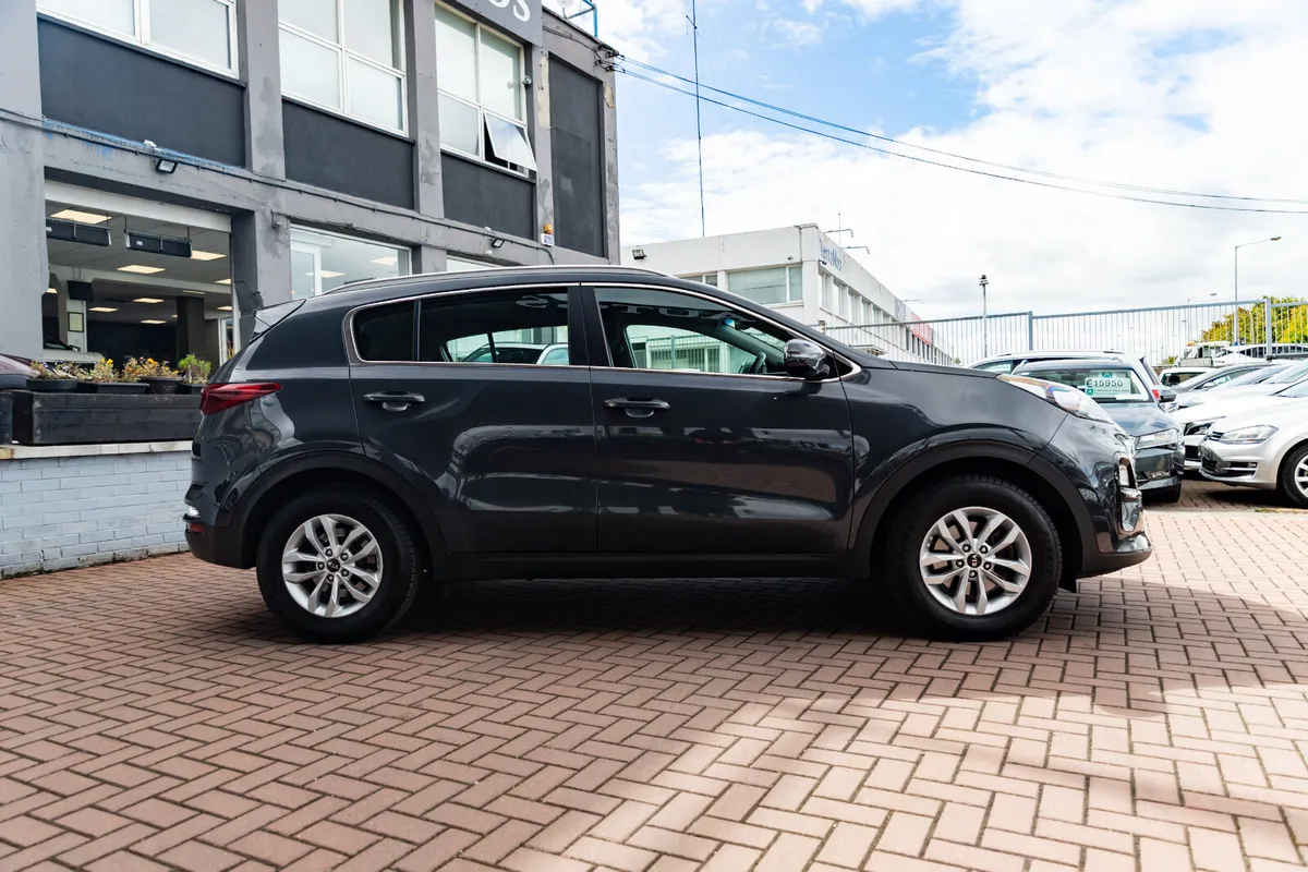 Kia Sportage 1.6CRDI K2 EDITION 5DR ESTATE //  IMM - Image 2