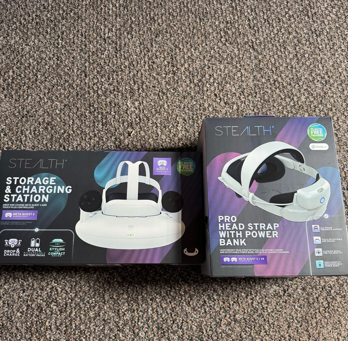 Stealth charging dock and headstrap