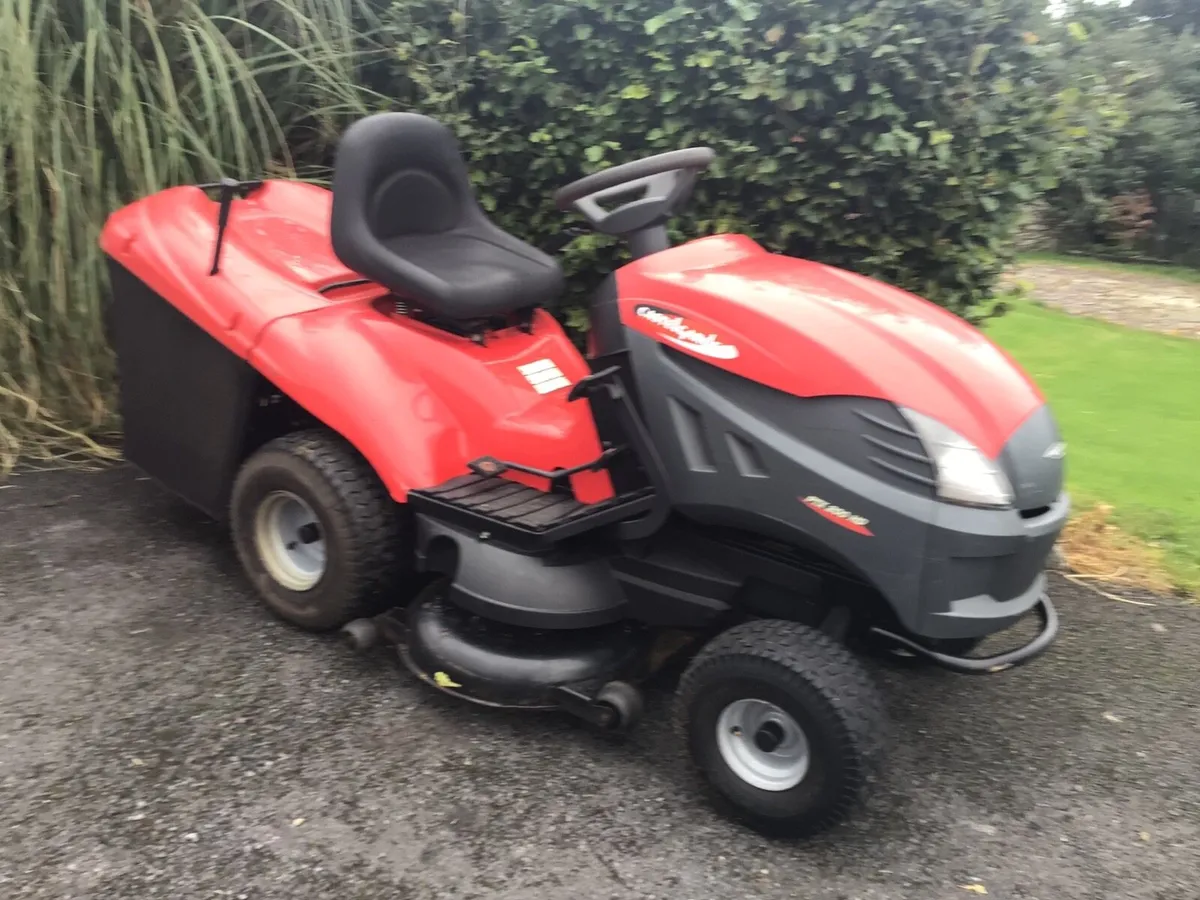 Castlegarden 22 HP hydro ride on lawnmower - Image 1