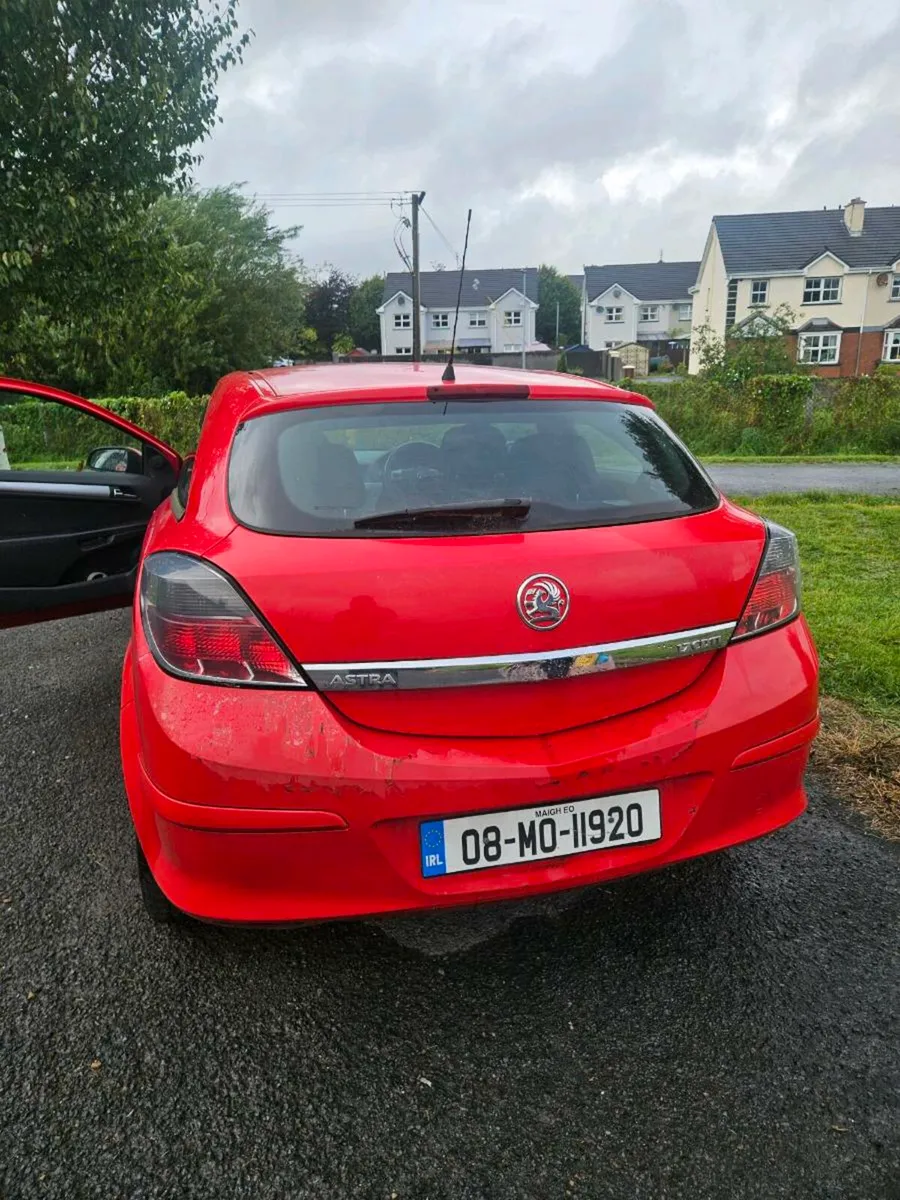 Quick Sale Vauxhall Astra - Image 2