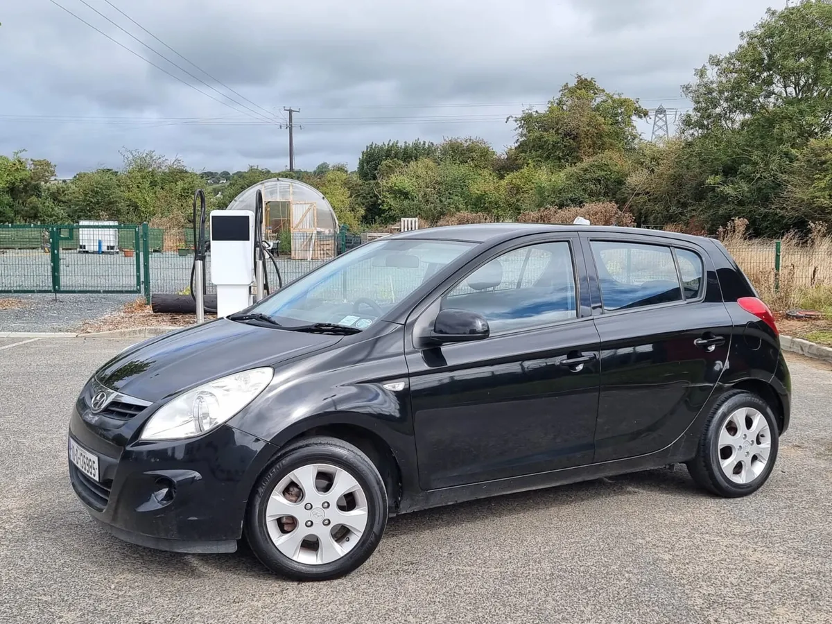 2010 HYUNDAI i20                    BARGAIN €2,650 - Image 2