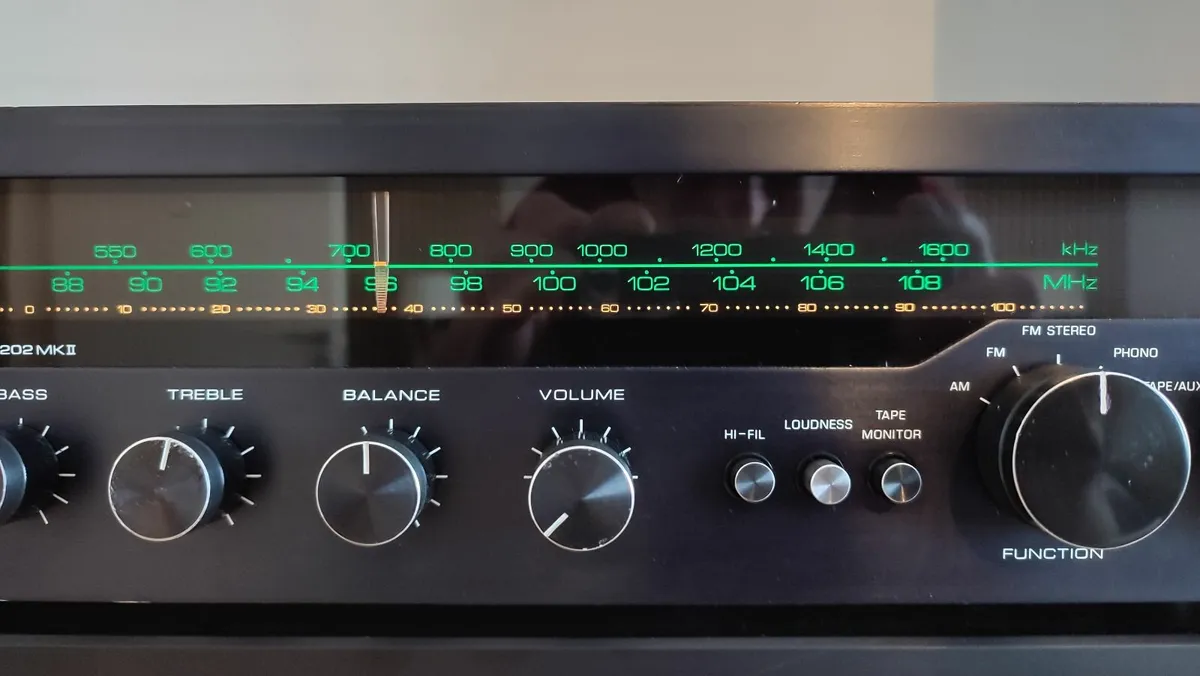 ROTEL RX-202 Mk2  Receiver/Amplifier.VGC. Serviced - Image 3