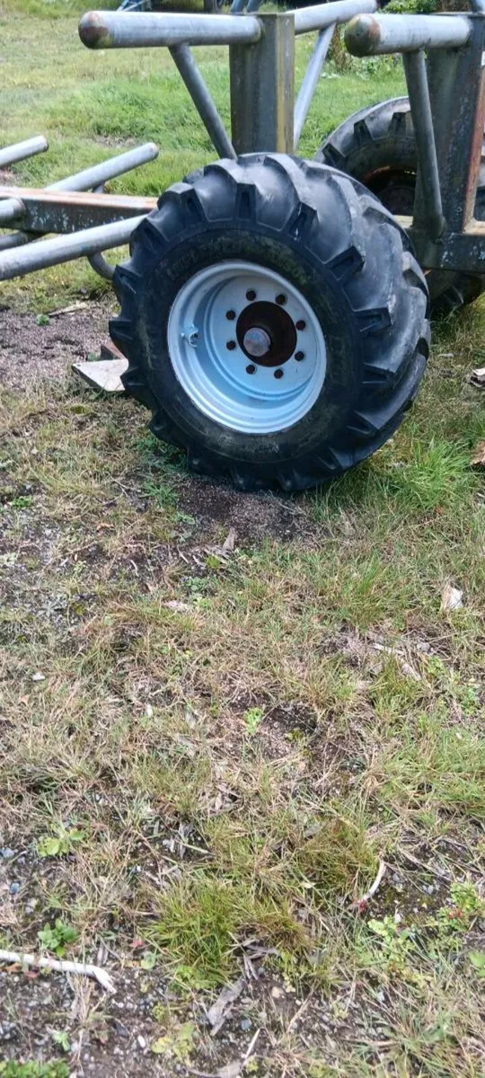 Bale trailer - Image 3