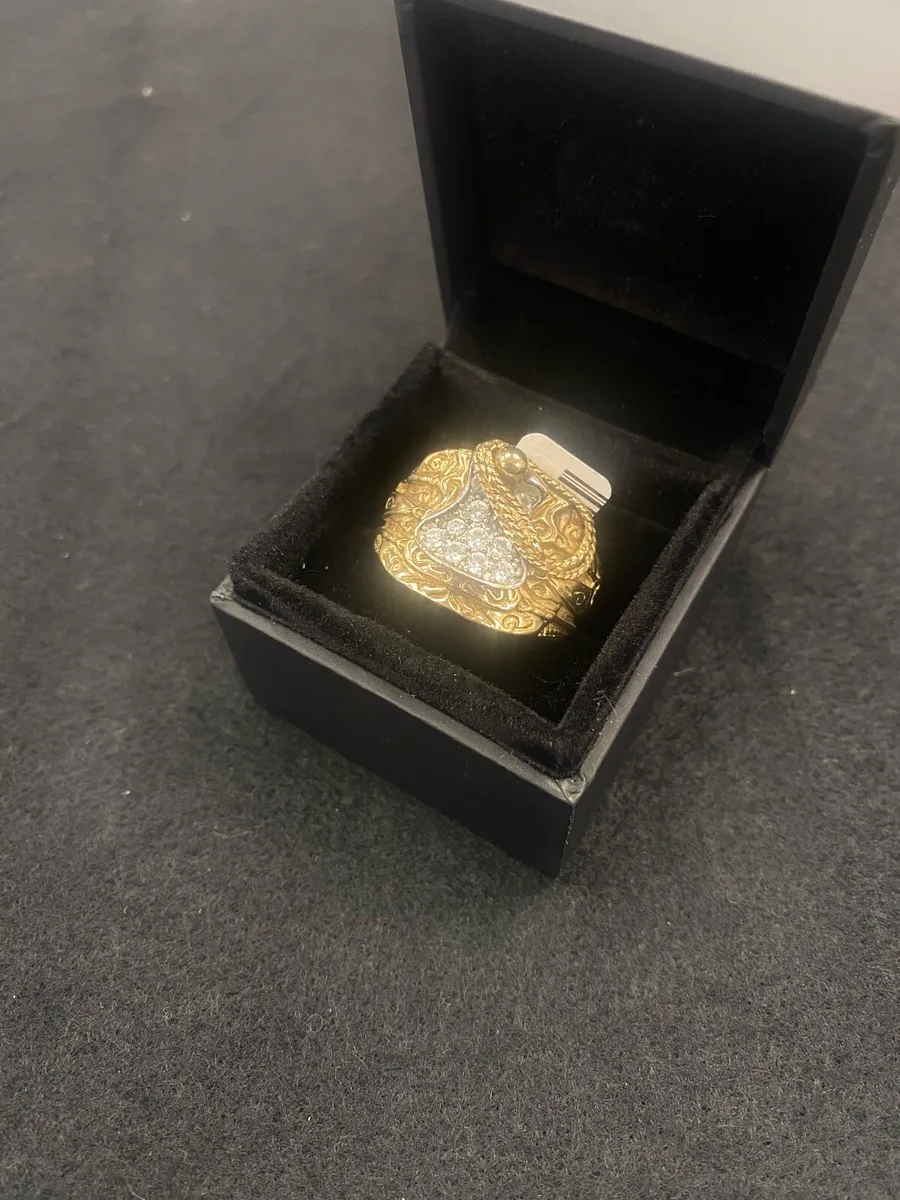 9ct Gold Saddle Ring 9k - Image 1